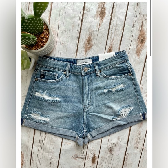 Vici Cuffed Denim Shorts - Picture 2 of 5